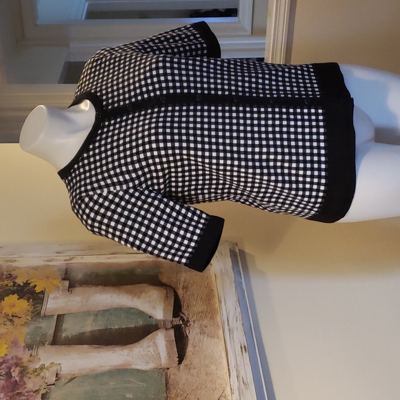 Christopher & Banks Sweater - Picture 2 of 11